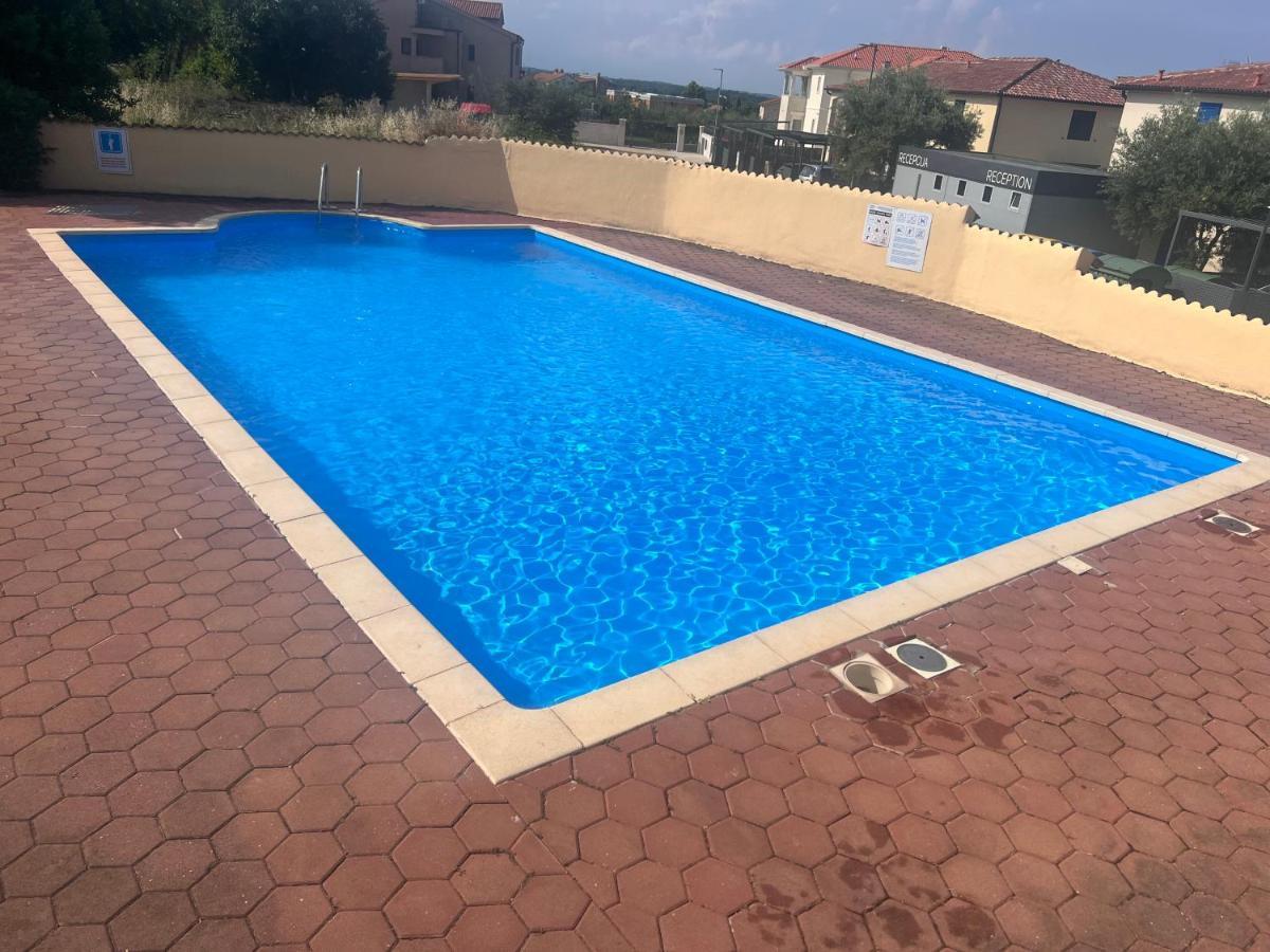 Fortuna Apartment Tar-Vabriga Exterior foto